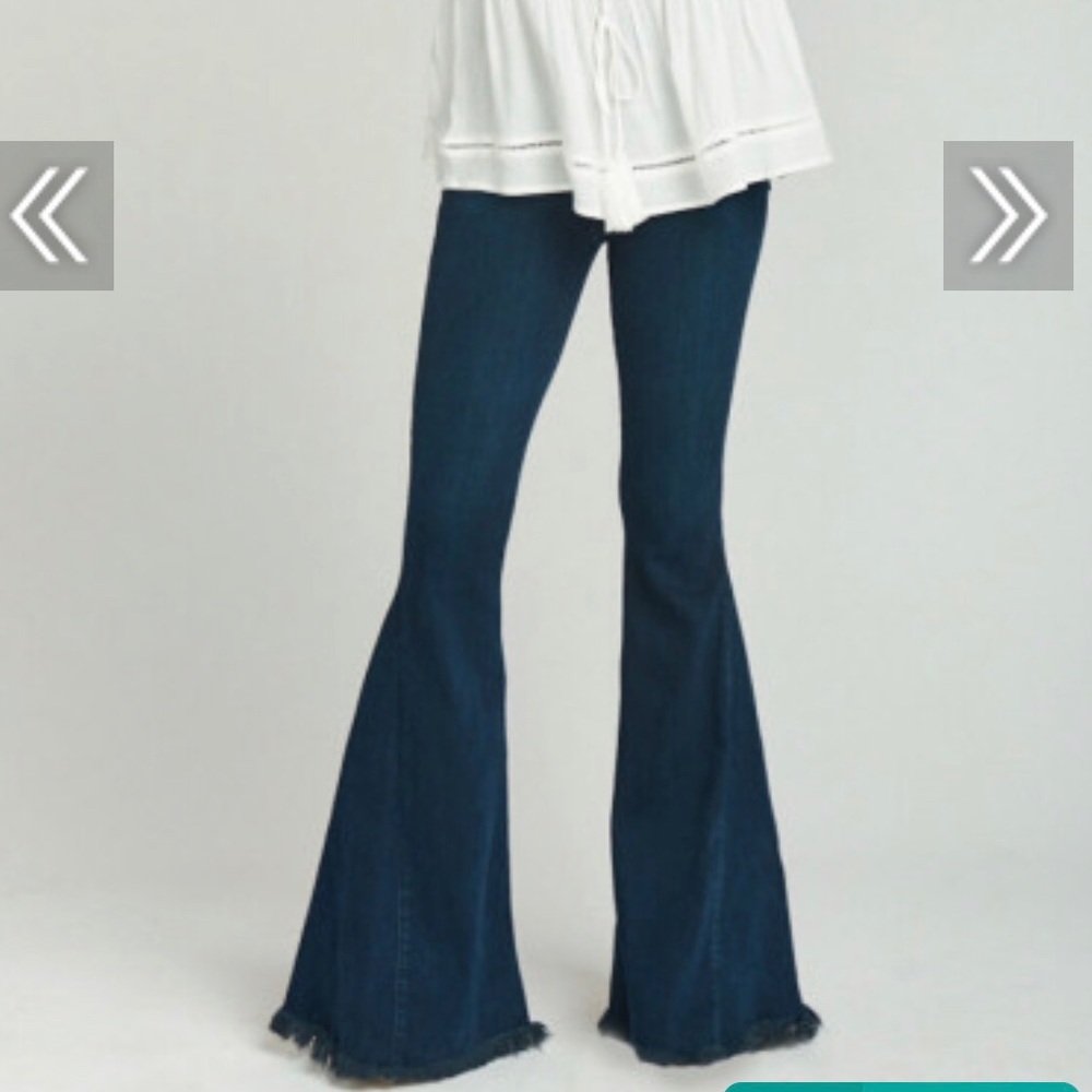 Show Me Your Mumu - Berkeley Bells - Thunder